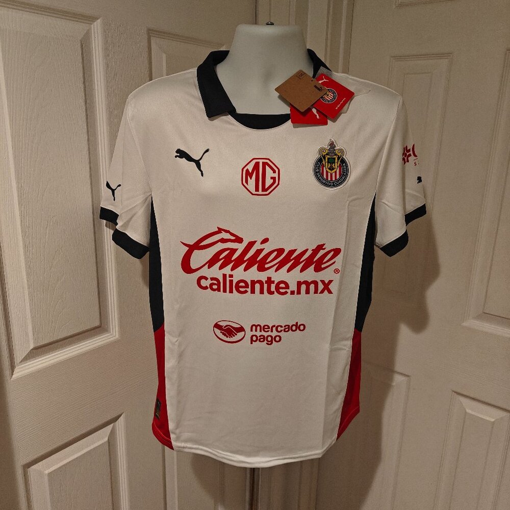 Chivas De Guadalajara 2025/26 Away Soccer Jersey NWT Men's Sizes S - XL Liga MX